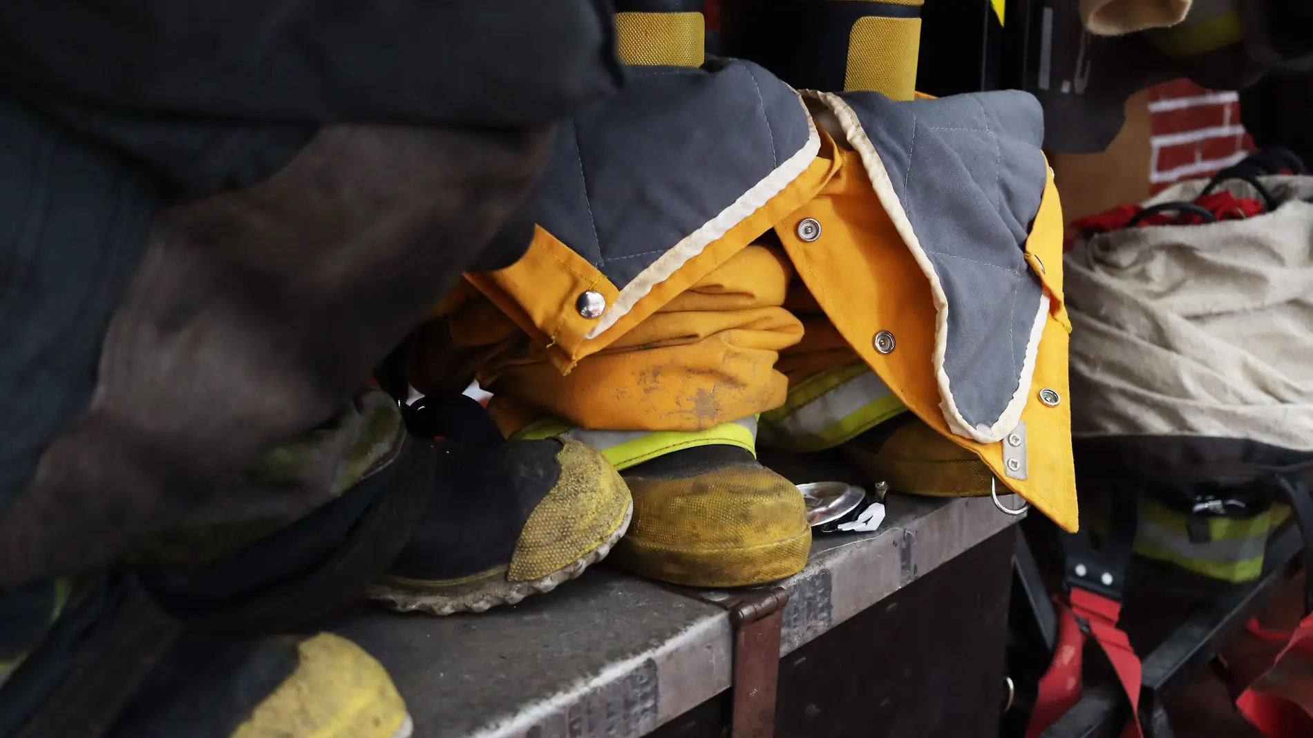 Carlos Escalante Cuevas-Bombero-Ricardo05